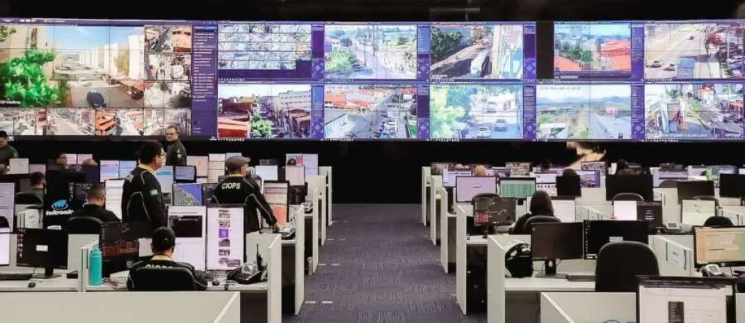 Homem é detido por furto de fios no Centro de Fortaleza com auxílio de câmeras