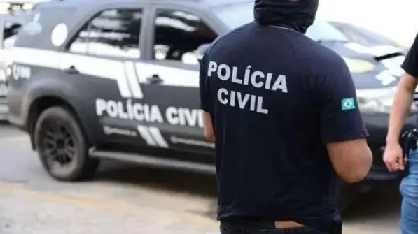 Homem é preso por atear fogo em companheira no Cariri