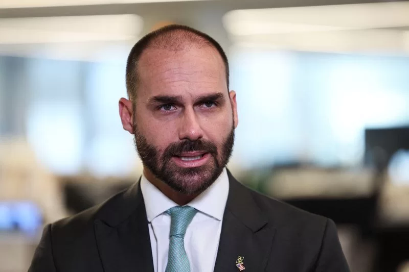 Conselho de Ética arquiva processo de cassação contra Eduardo Bolsonaro