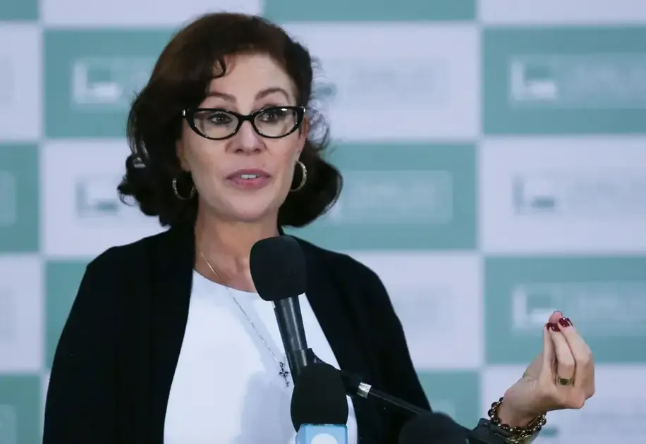 Itália nega extradição de Carla Zambelli
