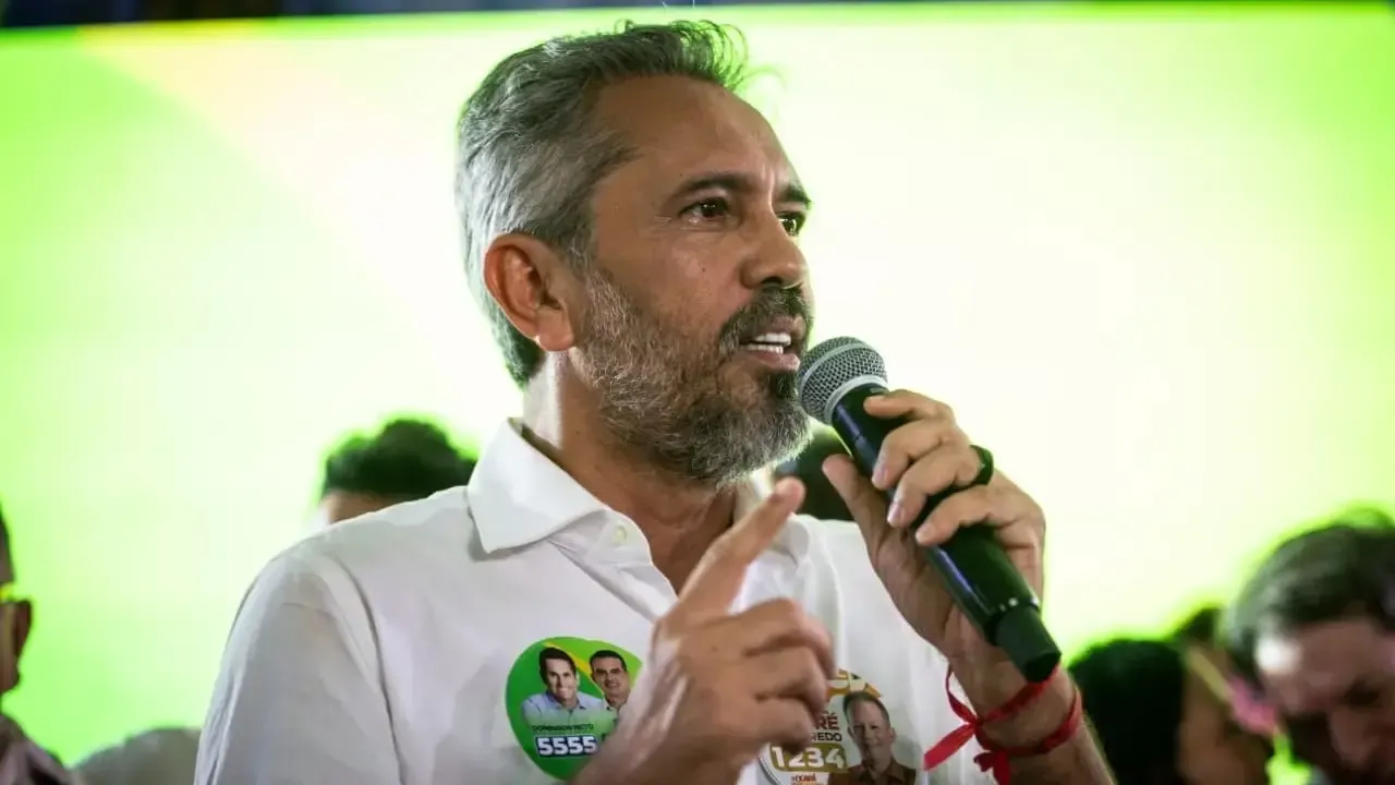 Justiça Eleitoral suspende propaganda de Elmano no Ceará