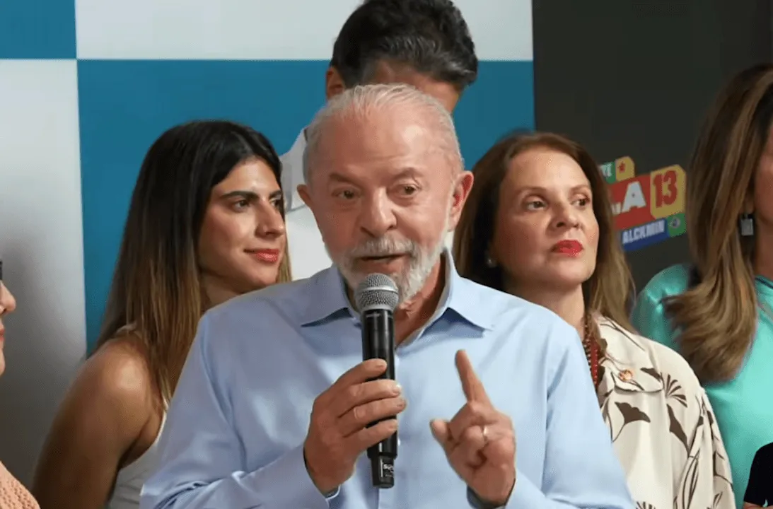 Lula diz que corte de gastos de Flávio afetará pobres