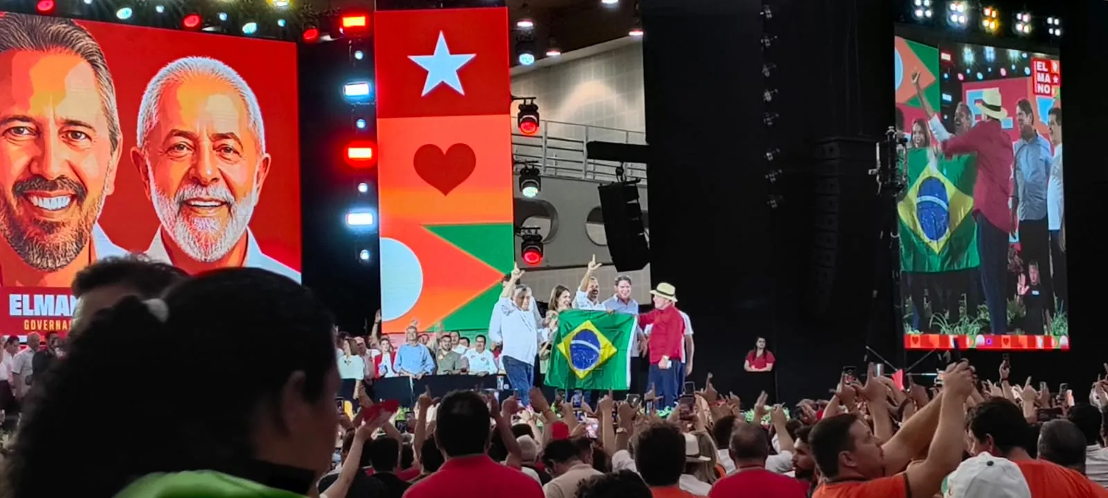 Lula exalta legado de Camilo e Cid na educação