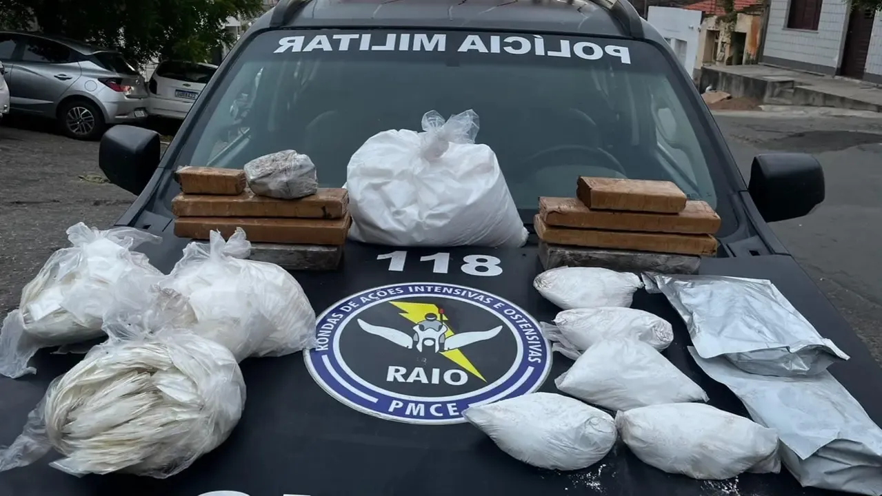 Mulher é Presa com Drogas em Ônibus com Destino a Tauá