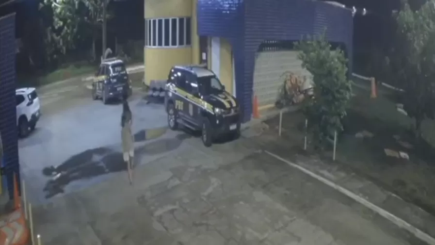 Mulher Salta de Carro em Movimento na BR-116 para Fugir de Violência Doméstica