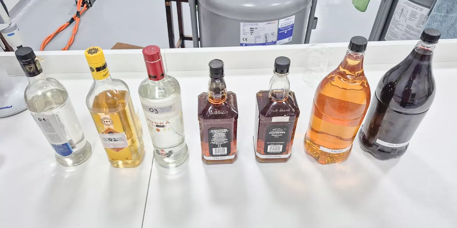 Não para: Casos de intoxicação por metanol chegam a 59 no país, com 15 óbitos confirmados