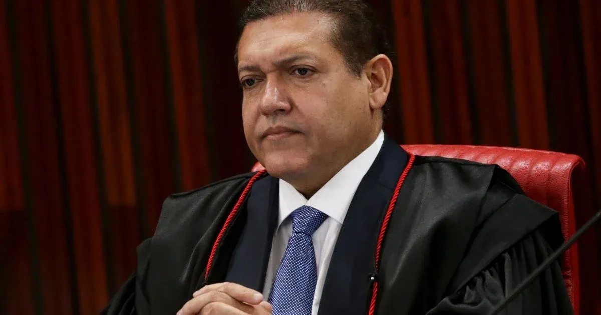 Nunes Marques assume presidência do TSE e alerta para riscos da inteligência artificial nas eleições