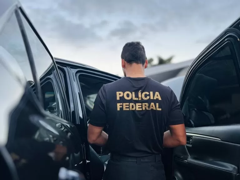 Policial