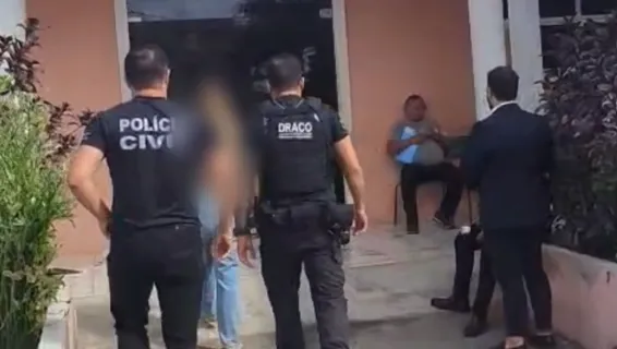 Policial