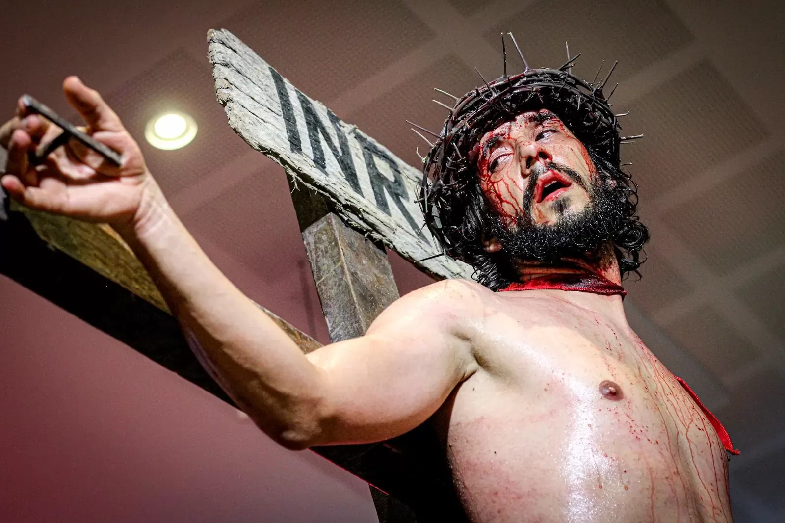 Paixão de Cristo do Eusébio: Solange Almeida e Regiane Alves em um espetáculo grandioso