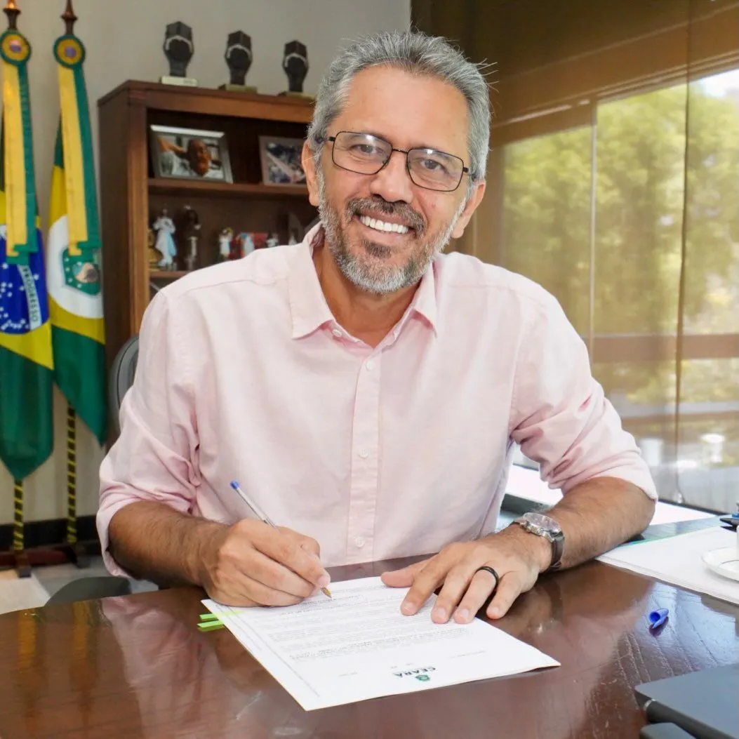 PDT oficializa apoio à reeleição de Elmano no Ceará