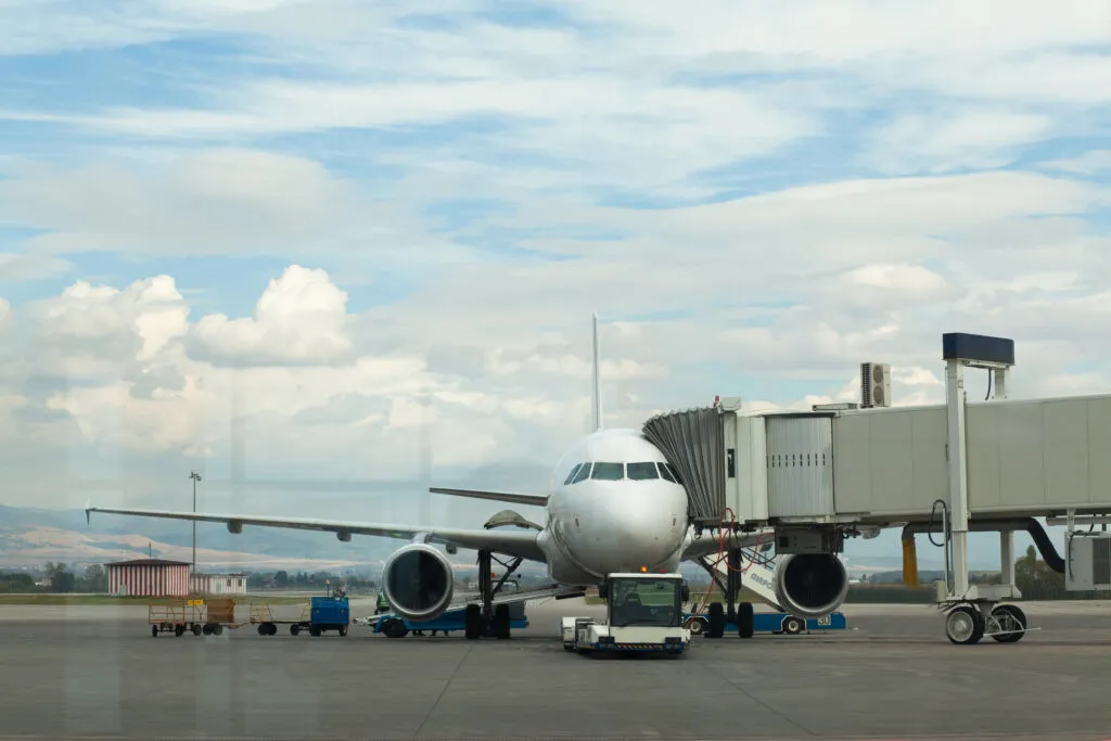 Petrobras reduz preço do querosene de aviação