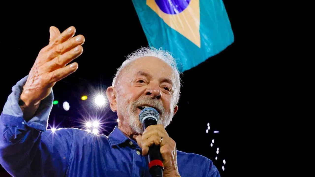 Plano de Lula detalha diretrizes para economia e trabalho