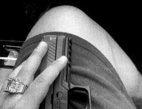 PM é Preso em Praia de Fortaleza por Emprestar Arma da Corporação para Ostentação em Redes Sociais