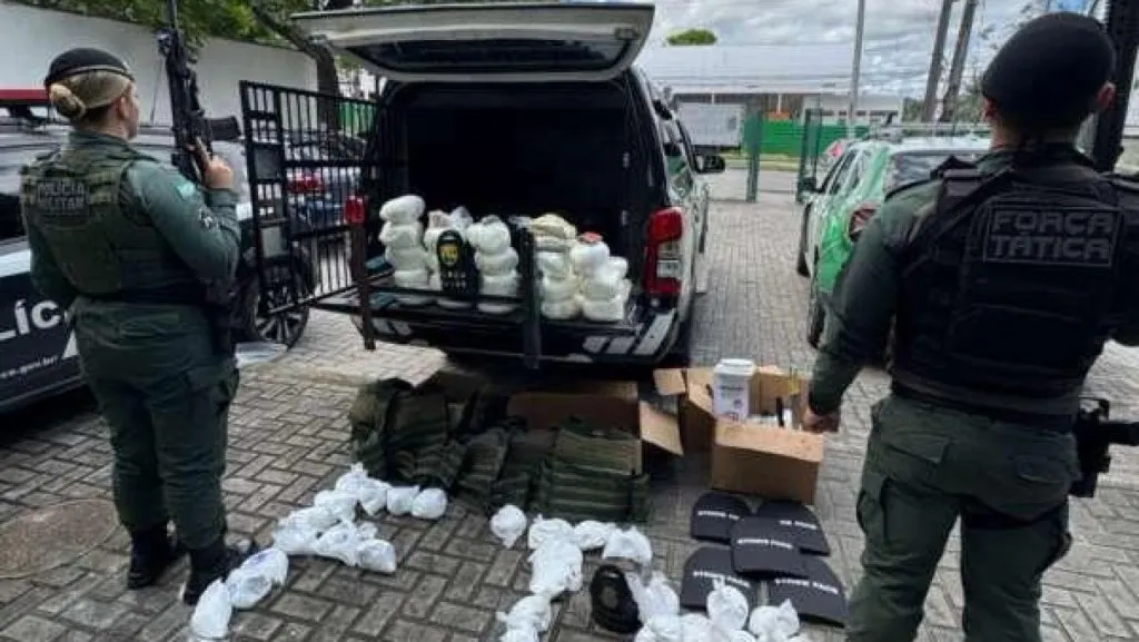 PMCE apreende mais de 25 kg de drogas em Fortaleza