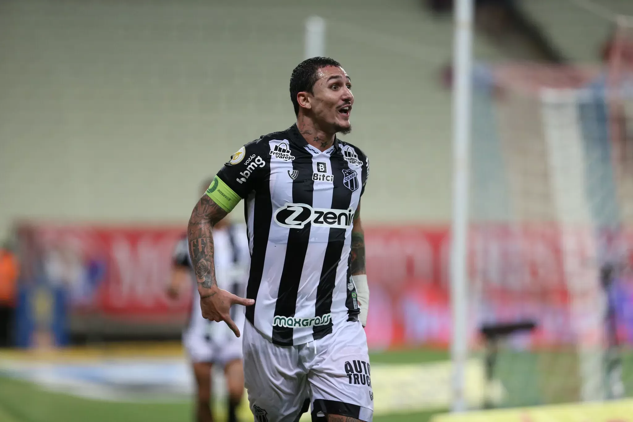 Preocupação no Ceará: Vina, Zanocelo e outros atletas fora do jogo contra Ponte Preta