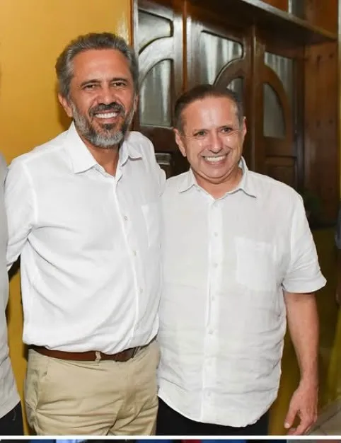 Política