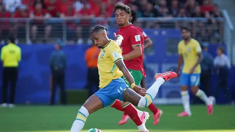 Raphinha promete esforço máximo para retornar à Copa