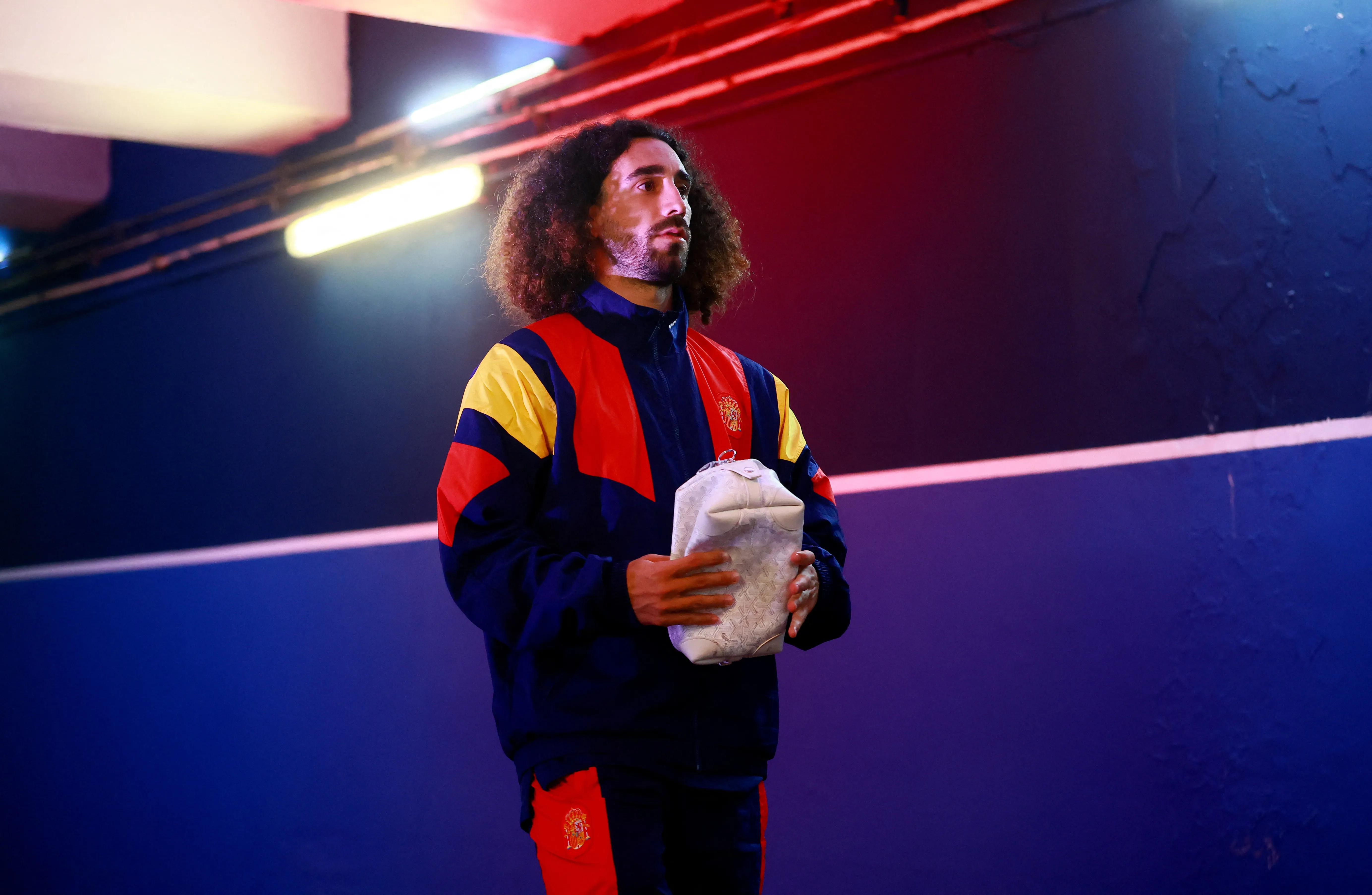 Real Madrid anuncia Cucurella a pedido de Mourinho