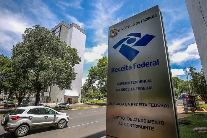 Receita encerra envio de avisos da malha fina para contribuintes
