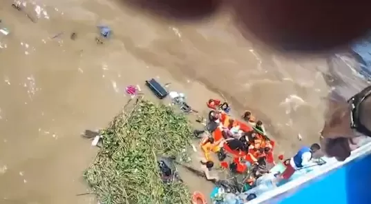 Resgate Milagroso: Bebê de Cinco Dias Sobrevive Em Cooler Após Naufrágio Em Manaus