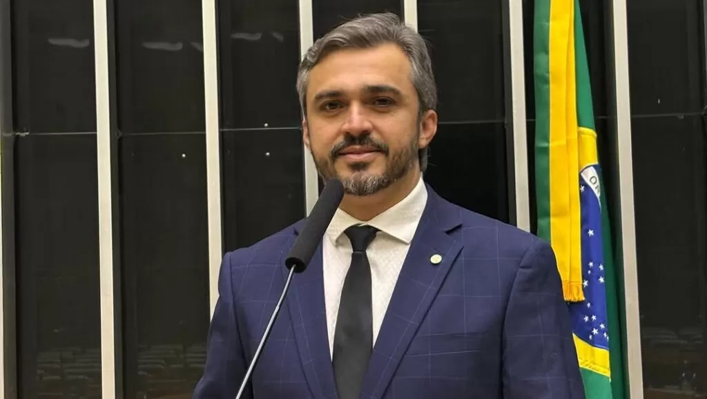 Reviravolta Política: Nelinho Freitas deixa MDB e define novo caminho