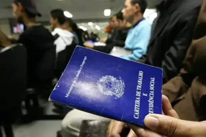 Senado Federal aprova incentivo para primeiro emprego
