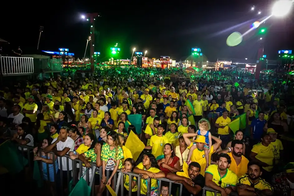 Torcedores cearenses vibram com a Seleção na Copa