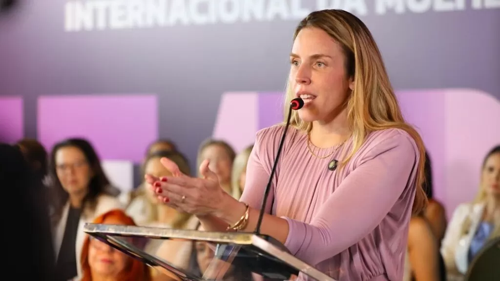Vice-Governadora Jade Romero: PEC 383 é crucial para fortalecer a assistência social no Brasil