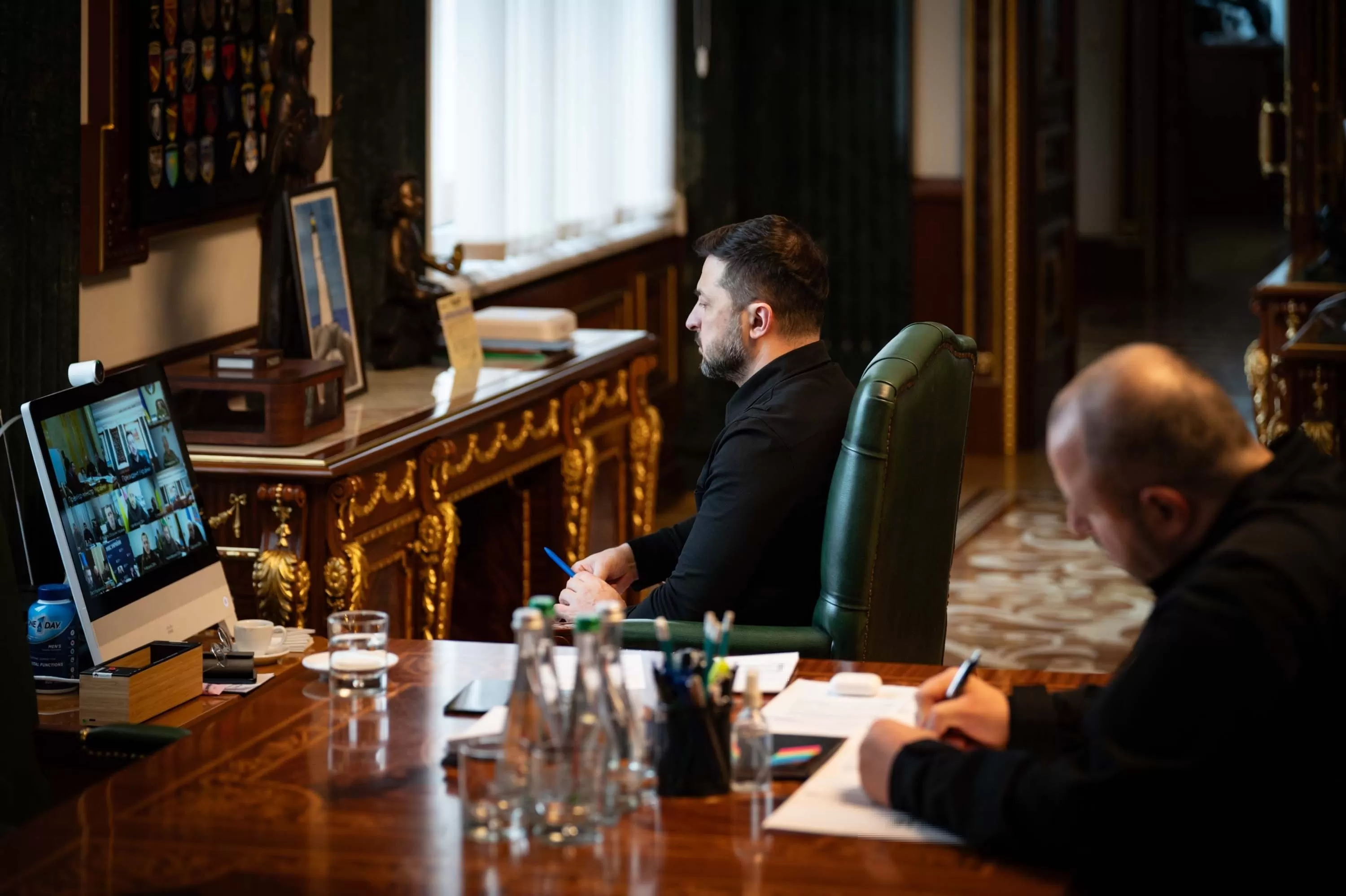 Zelensky projeta adesão à UE até 2027 e propõe trégua energética em meio a ataques